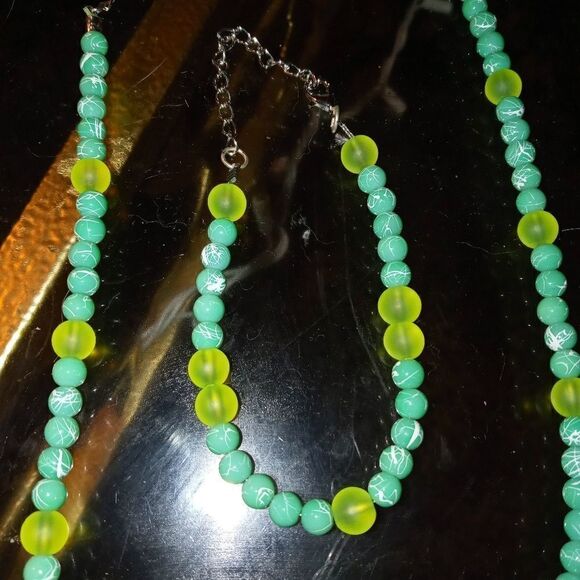 Jewelry bundle  - Picture 6 of 9